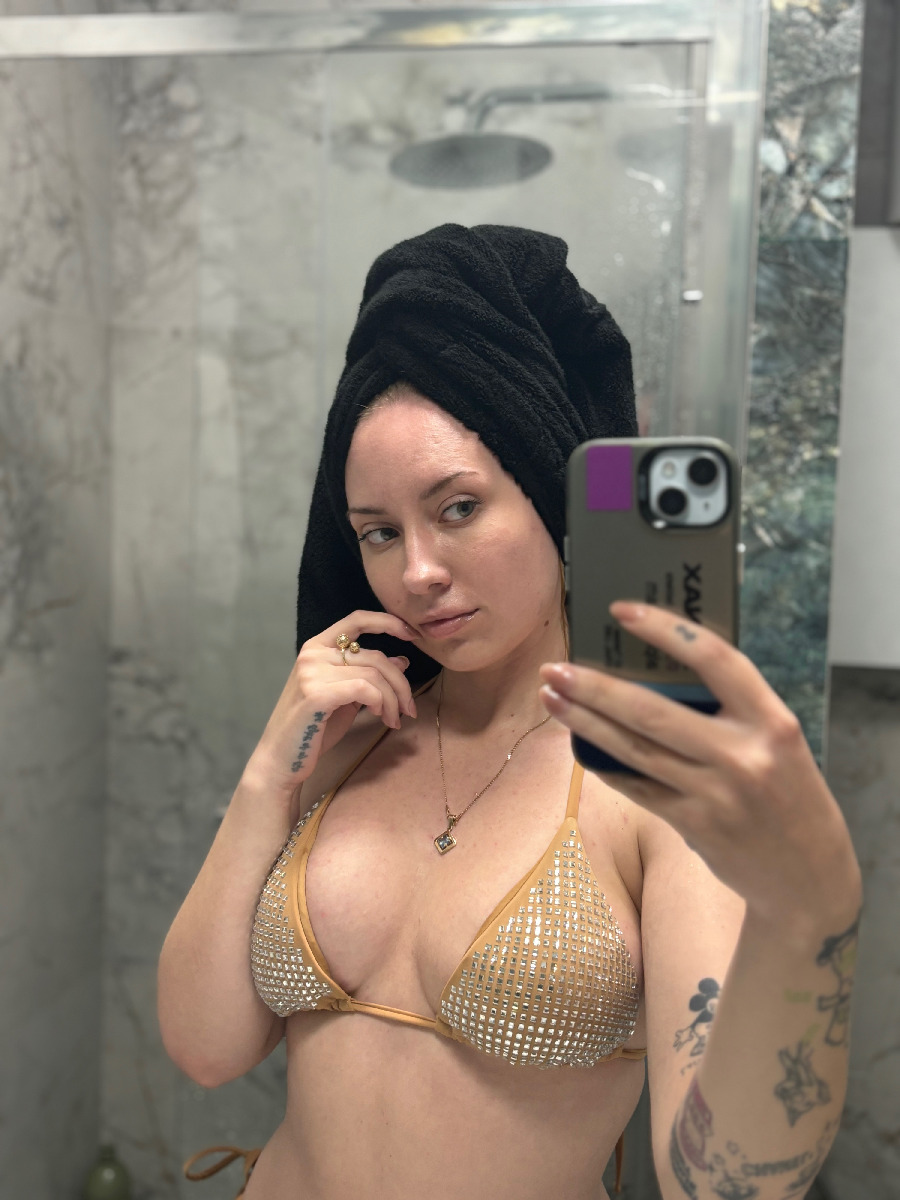 Nude girl KateV in Panama