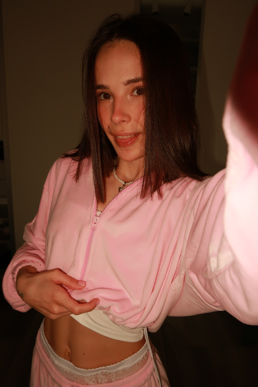 Tina brings the glow — live moments in Panama